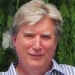 Chuck Russell